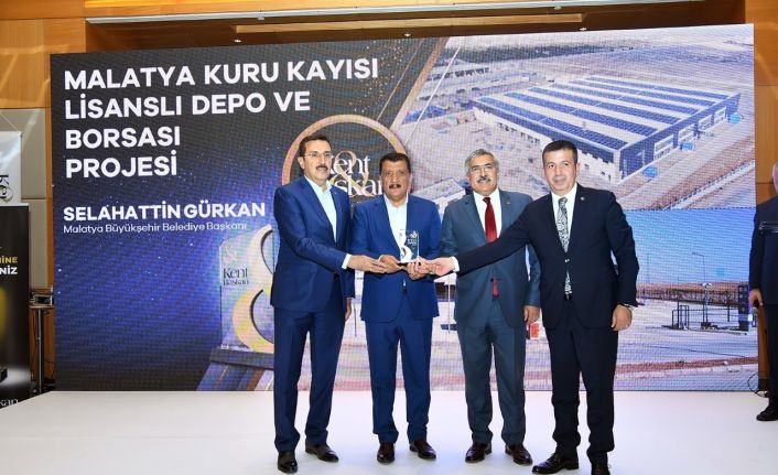 Malatya Büyükşehir’in lisanslı depo ile kongre fuar merkezi projelerine ödül