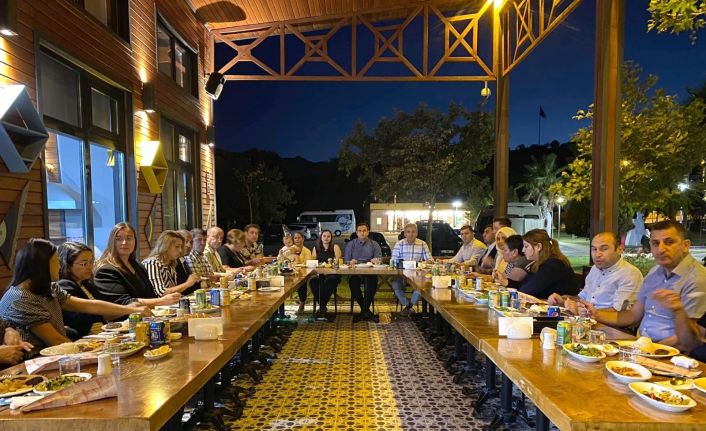 Marmara Kaymakamı Yüksel’e veda yemeği