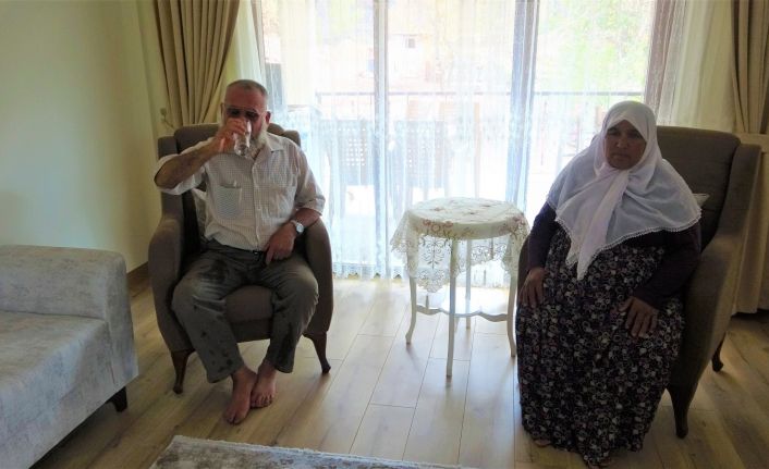 Marmaris Osmaniye’de tamamen yanan evlerden birinin inşaatı tamamlandı, mağdur aile evlerine taşındı