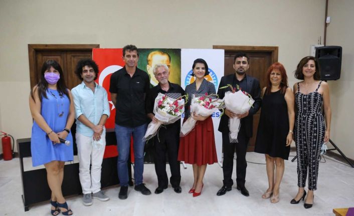 Mezitli’de ’Taş Mektep Gün Batımı Konserleri’nde final yapıldı