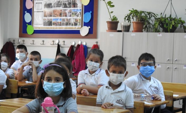 Öğrenci ve velilerde yüz yüze eğitim heyecanı