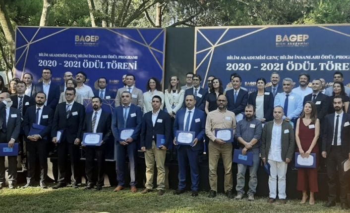 Öğretim Üyesi Doç. Dr. Nilüfer Didiş Körhasan BAGEP Ödülünü Törenle Aldı