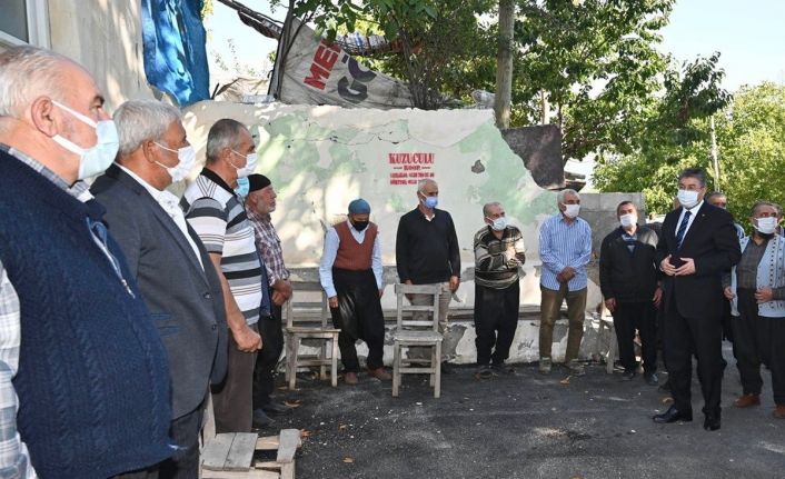 Osmanlı döneminde kurulan Küllü köyünü ilk kez bir vali ziyaret etti