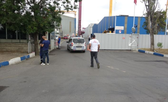 (Özel) Tuzla’da 8 tersane işçisi çalışma sırasında zehirlendi