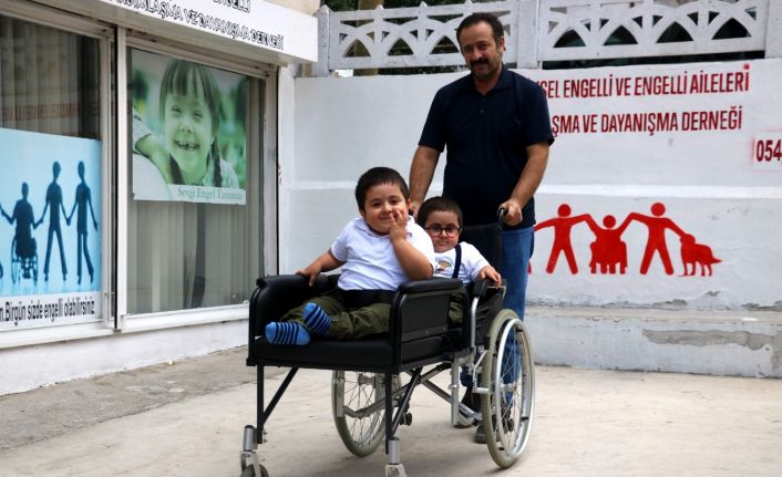Pahalıydı alamadılar onlar da kendileri yaptı, çocukların mutluluğu her şeye değdi