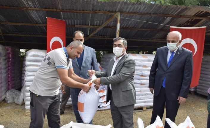 Palu’da çiftçilere yüzde 75 hibeli 28 ton yem bitkisi tohumu dağıtıldı