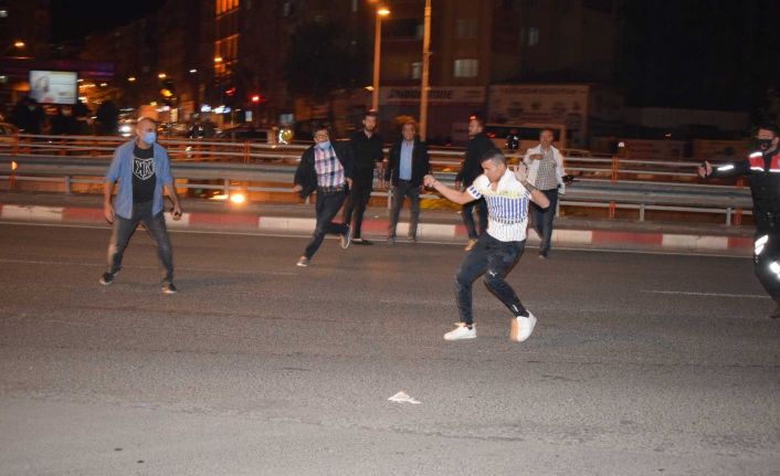 Polis merkezine gitmemek için intihara kalkıştı, biber gazı ile etkisiz hale getirildi