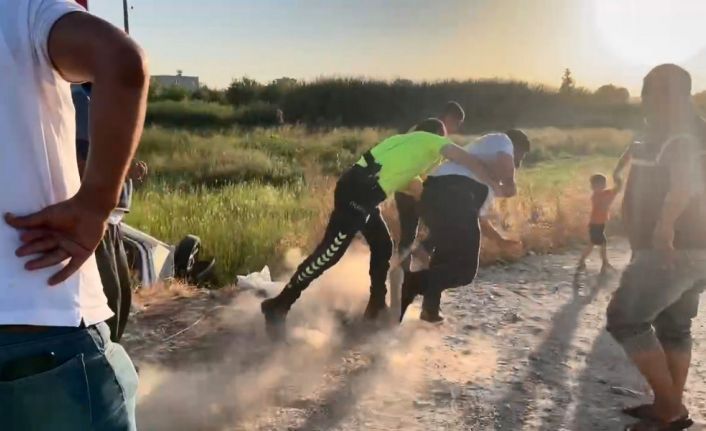 Polise kimliğini vermek istemeyen kazazede sürücü biber gazı sıkılarak etkisiz hale getirildi