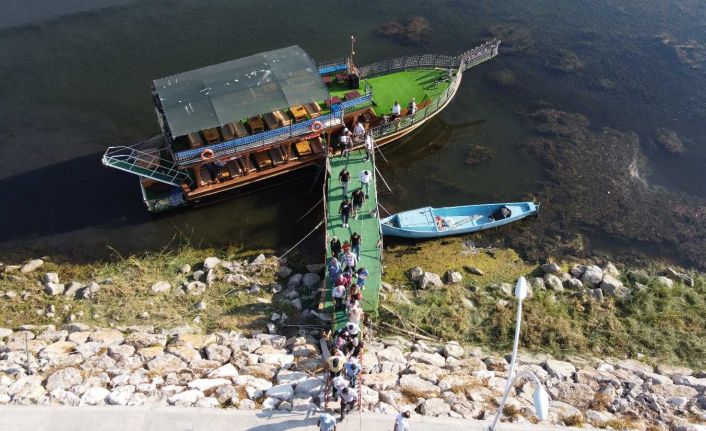 Prof. Dr. Güneş: “2024 yılına kadar turizmin dünyada eski haline dönmesi beklenmiyor”