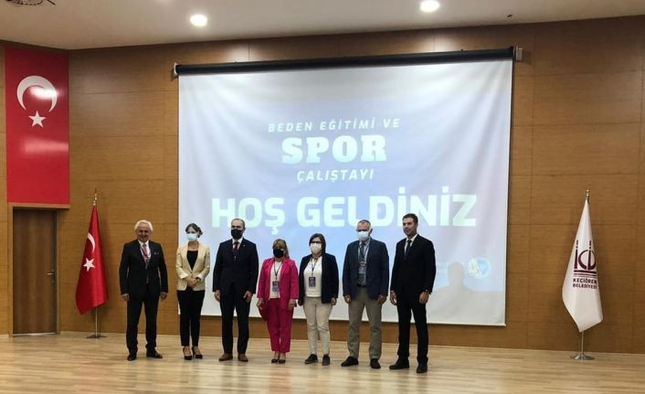 Rektör Türkmen, başkentte düzenlenen çalıştaya katıldı