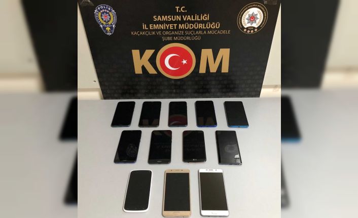 Samsun’da bir evde 12 kaçak telefon ele geçti