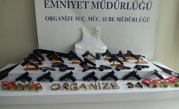 Silah kaçakçılarına operasyon: 23 gözaltı