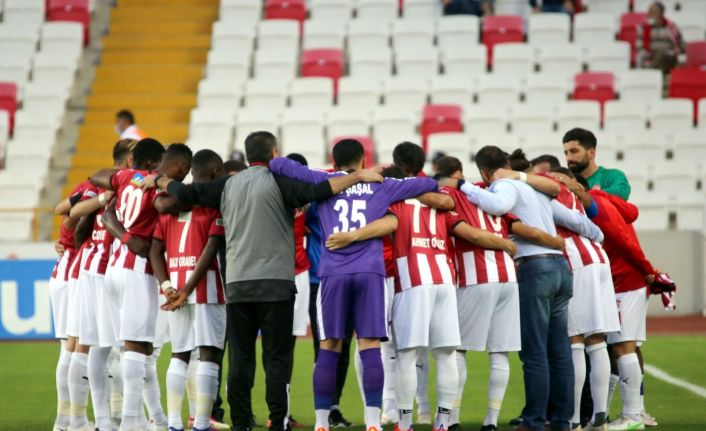 Sivasspor’da, Malatyaspor maçı öncesi 3 sakat oyuncu bulunuyor