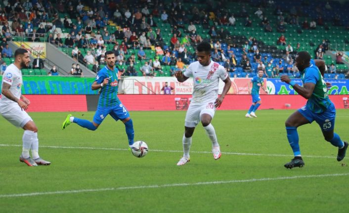 Süper Lig: Çaykur Rizespor: 0 - Hatayspor: 0 (Maç devam ediyor)