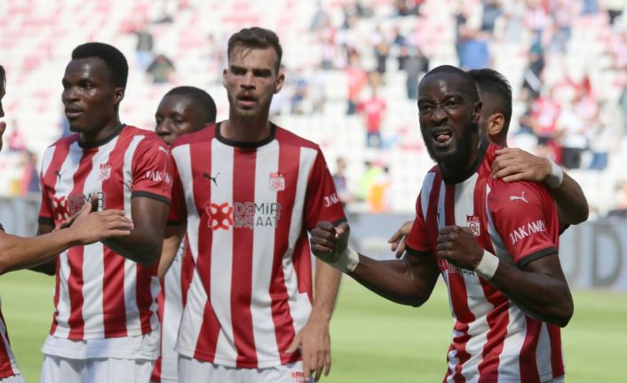 Süper Lig: DG Sivasspor: 1 - Gaziantep FK: 0 (İlk yarı)