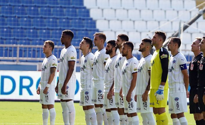 Süper Lig: Kasımpaşa: 0 - Trabzonspor: 0 (Maç devam ediyor)