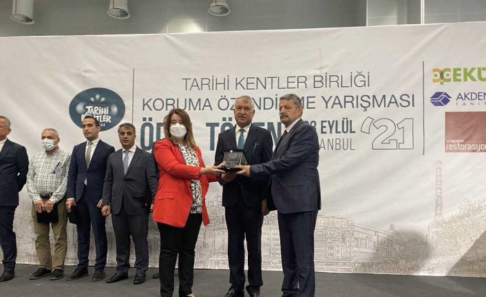 Tarihi Kentler Birliği’nden Pamukkale Belediyesi’ne ödül