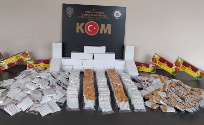 Tavşanlı’da 8 bin adet dolu makaron ile nargile tütünü ele geçirildi