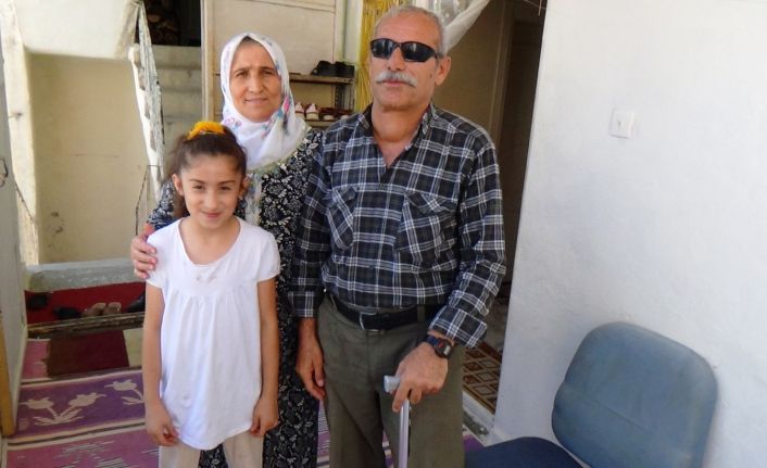 Terörle mücadelede iki gözünü ve bir ayağını kaybeden kahraman gazi 10 çocuk büyüttü