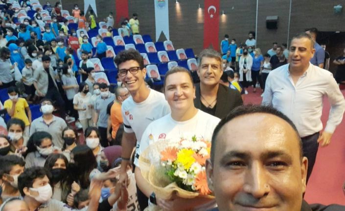Toroslar Belediyesi, Avrupa Hareketlilik Haftasında milli sporcuları gençlerle buluşturdu
