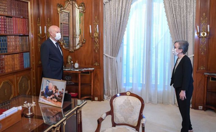Tunus Cumhurbaşkanı Kays Said, hükümeti kurmak için Najla Boudin’i görevlendirdi.