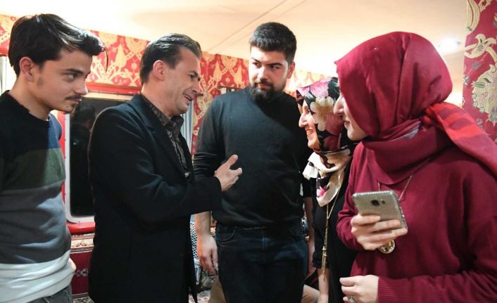 Tuzla Belediye Başkanı Dr. Şadi Yazıcı: “Kalıcı yer bulana kadar bizim misafirimiz olacaksınız”