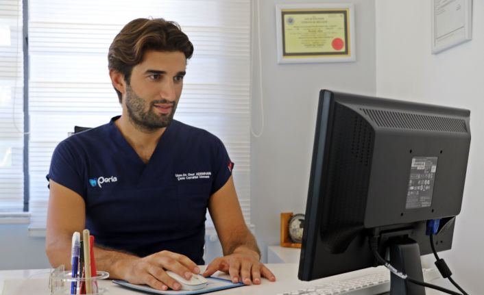 Uzm. Dr. Onur Ademhan: "Aynı günde çekim, implant ve diş takılması mümkün"
