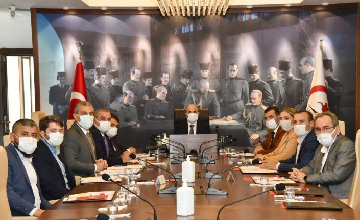 Vali Dağlı: “OSB’lere yatırım yapan firmaların sayısının artması ilimize fayda sağlar”