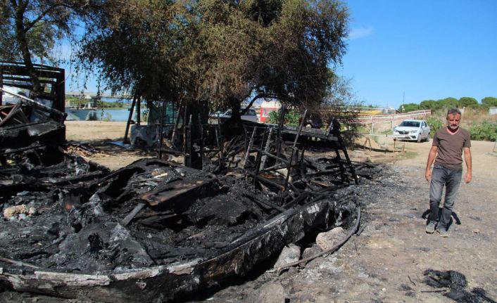 Yanan 5 milyon TL değerindeki 3 tekneden geriye enkaz kaldı, 1 yıllık emek boşa gitti