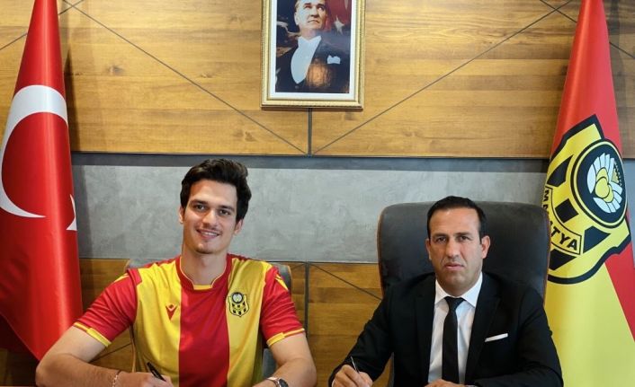 Yeni Malatyaspor, Ahmet Oytun Özdoğan ile 3 yıllık sözleşme imzaladı