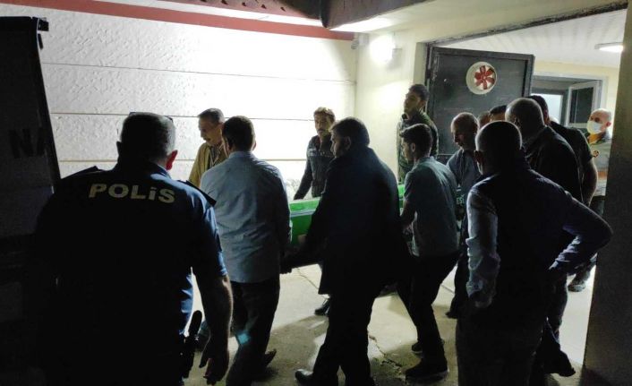 Yol verme kavgası kanlı bitti: 1 ölü, 1 yaralı