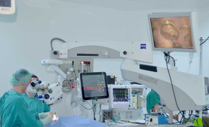 Yüzde 90 görme kaybı vardı, 76 yaşında yeniden görmeye başladı