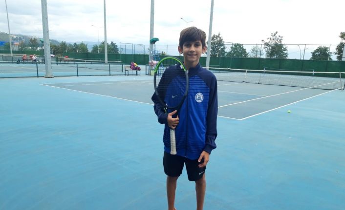 Zonguldak Tenis Deniz Spor Kulübü oyuncusu gelişim kampına davet edildi