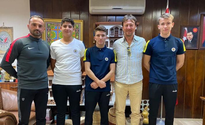 3 atletizm sporcusu Fenerbahçe’ye transfer oldu