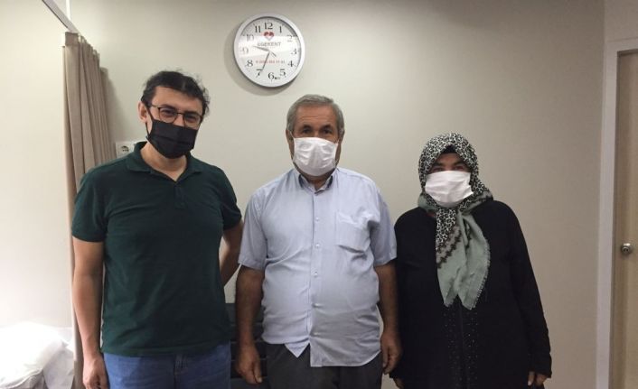 3 yıldır şişlik sanıyordu, bacağından 20 santimetrelik tümör çıkartıldı