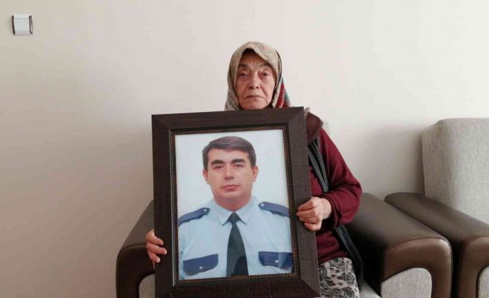 6-7 Ekim olaylarında şehit olan Emniyet Müdür Yardımcısı Şahin’in annesi: “Gururu da var ama acısı da insanı mahvediyor”