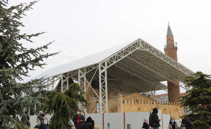 750 yıllık gökbilim medresesindeki restorasyon toplantının bir numaralı gündemi oldu
