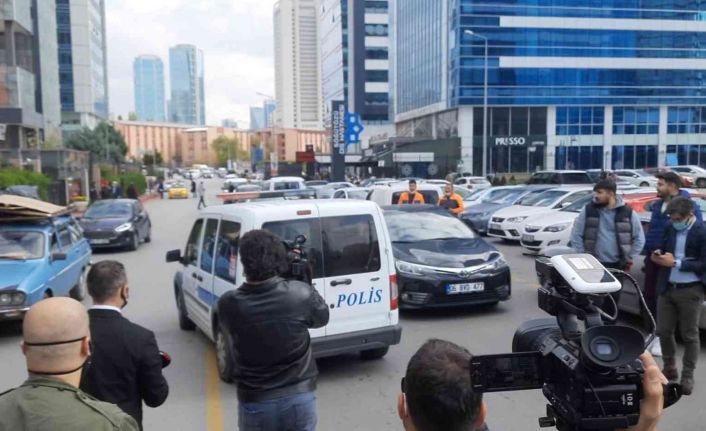 Akşener-Kılıçdaroğlu buluşması öncesi CHP Genel Merkezi önünde gergin anlar