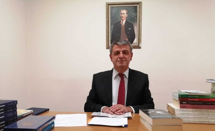 Alp Er Tunga’nın mezarının yerini bulduğunu iddia eden Prof. Dr. Necati Demir: “Eldeki kaynakları kullanarak mezarın yerini tespit ettim”