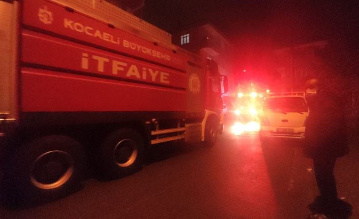 Apartman dairesinde yangın paniği