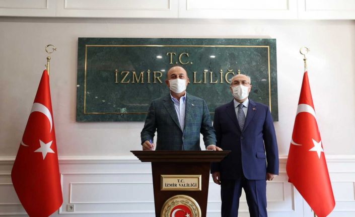 Bakan Çavuşoğlu İzmir’de