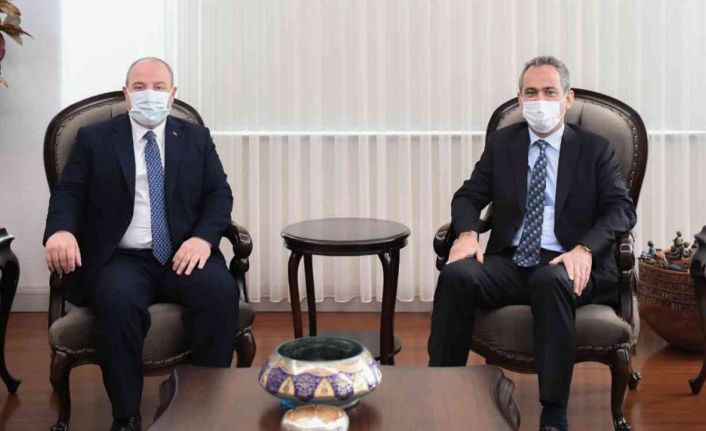 Bakan Özer, Sanayi ve Teknoloji Bakanı Varank ile bir araya geldi