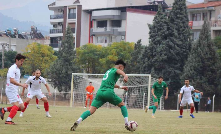 BAL 9. Bölge 2. Grup: Salihli Belediyespor: 1- Çiğli Belediyespor: 3