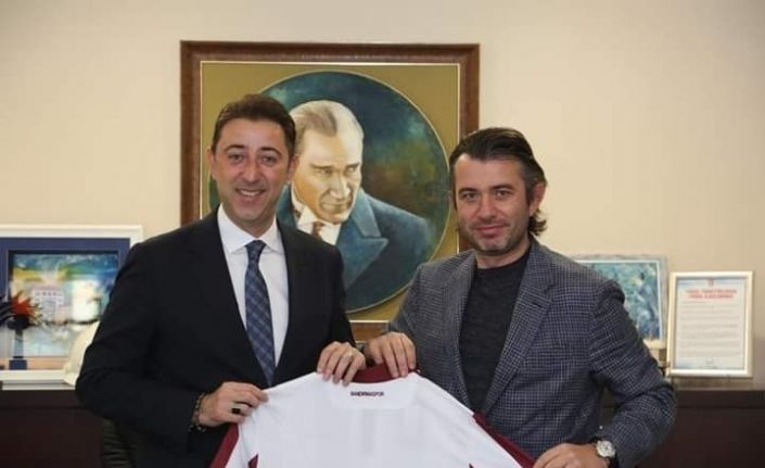 Bandırmaspor yönetimi Belediye Başkanı Tosun’u ziyaret etti