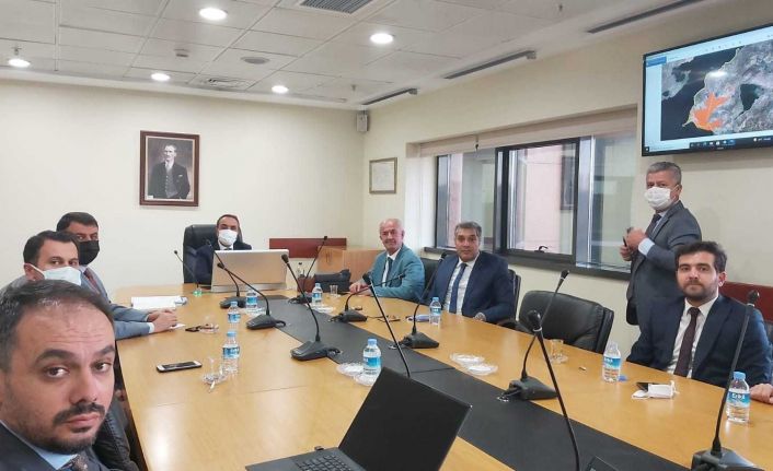 Başkan Akman’dan Van Gölü sahilini turizme kazandırma çalışması