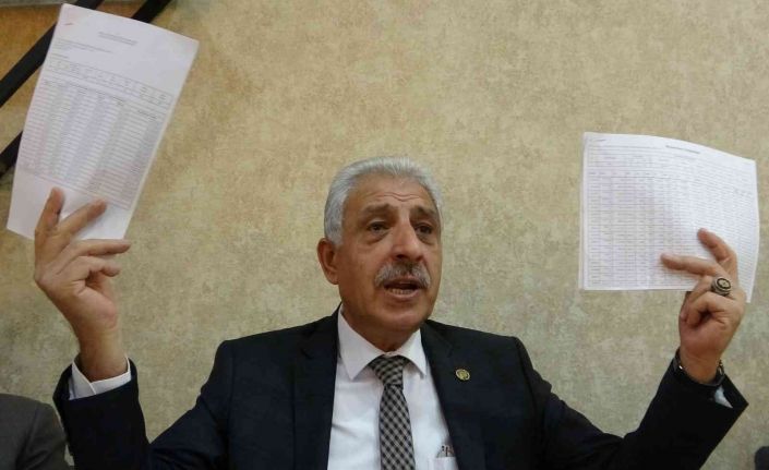 Başkan Alpaslan Van Şoförler ve Otomobilciler Odası Başkanlığına aday olduğunu açıkladı