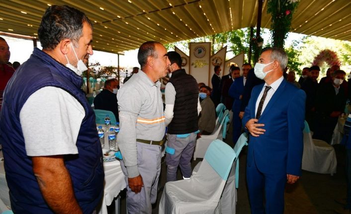 Başkan Çınar, temizlik işler müdürlüğü ekipleriyle bir araya geldi