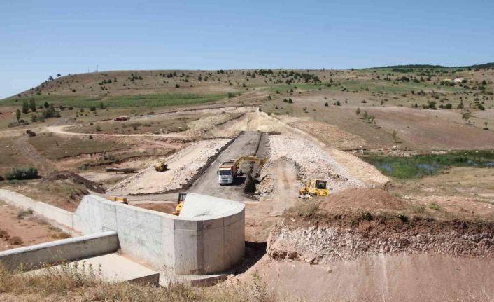 Bin dekar arazi sulanacak, ülke ekonomisine 1 milyon lirayı aşkın katkı sağlayacak