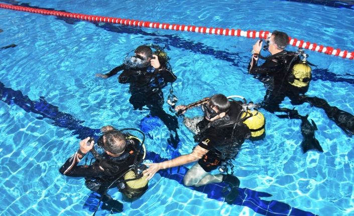 Bitlis’te dalgıçlık eğitimi