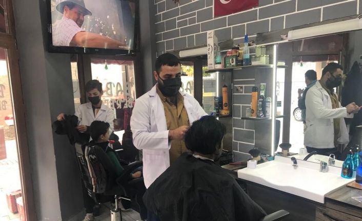 Bu kuaförde kandil gününde para alınmıyor